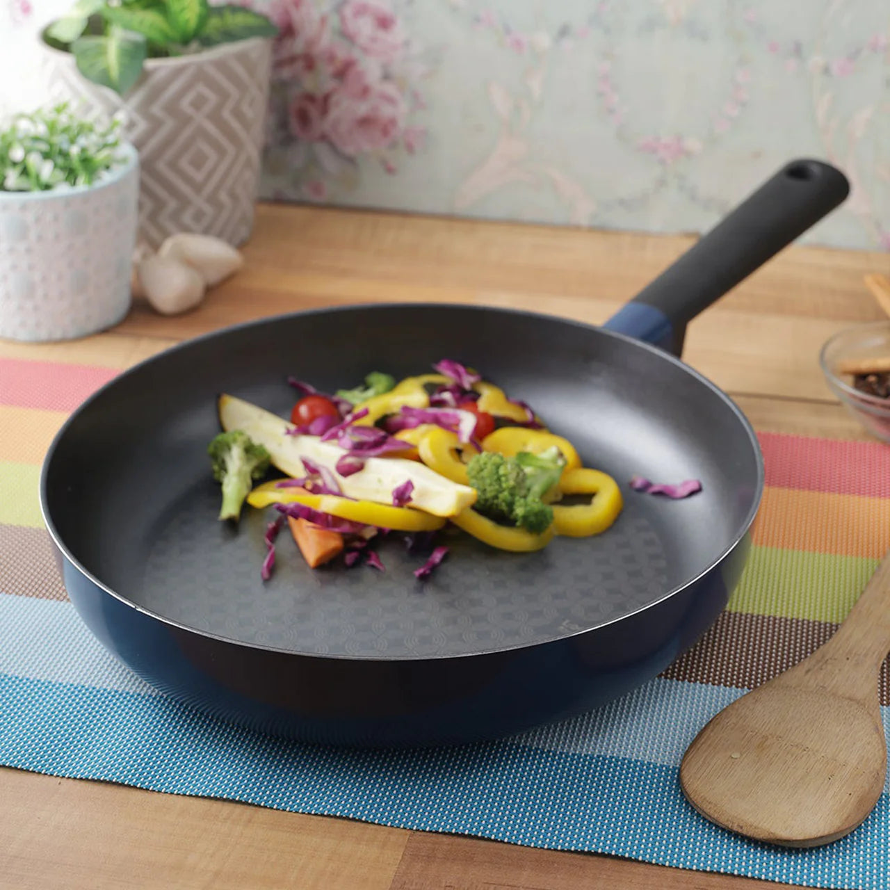 SafeFlip Frying Pan 28cms