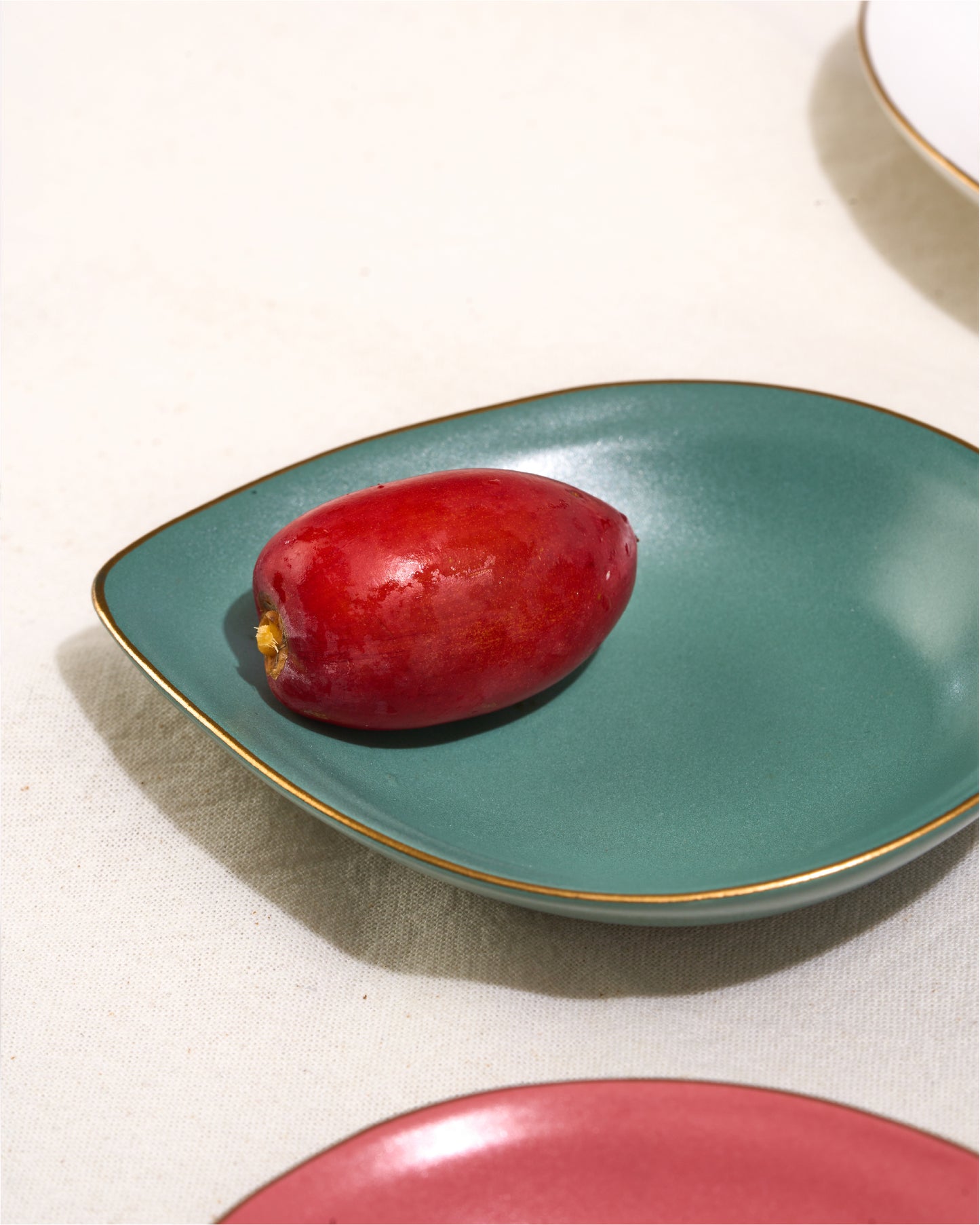 Acute Shaped Dish - Set of 6