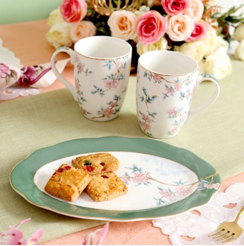 Victorian Green Coffee Mugs & Snack Tray