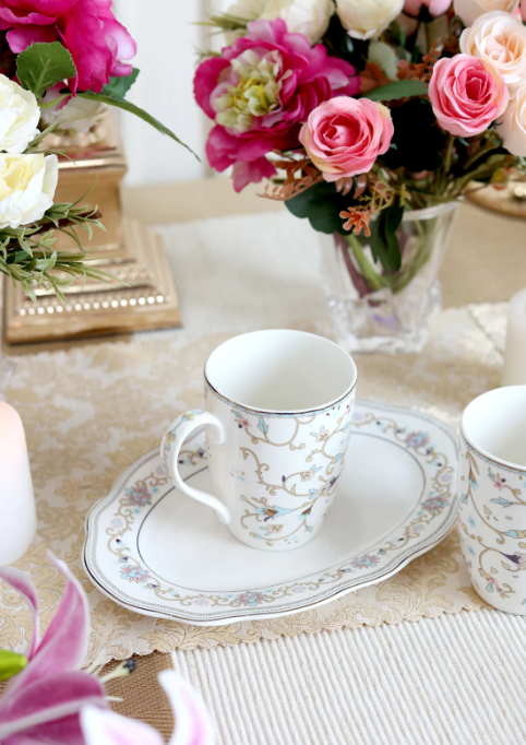 White Pattern Coffee Mugs & Snack Tray